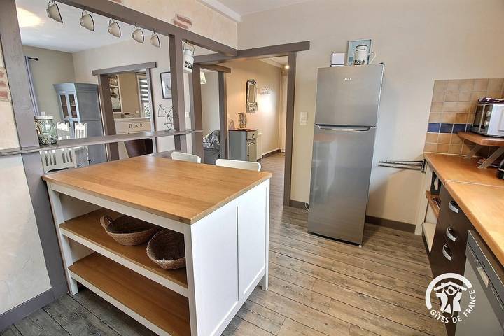 Gîte pour 6 personnes, avec terrasse et jardin, animaux acceptés à Trélévern - 4