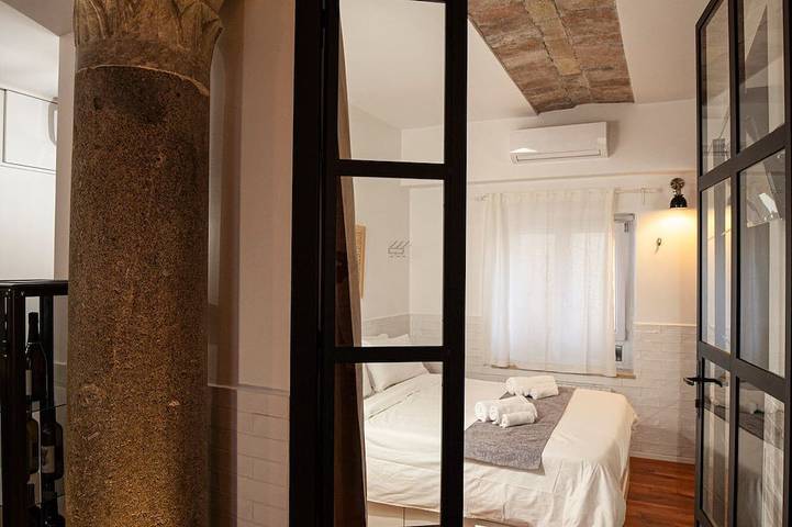 Ganze Wohnung, Lovely and moder flat near the Colosseum in Rom Zentrum, Rom