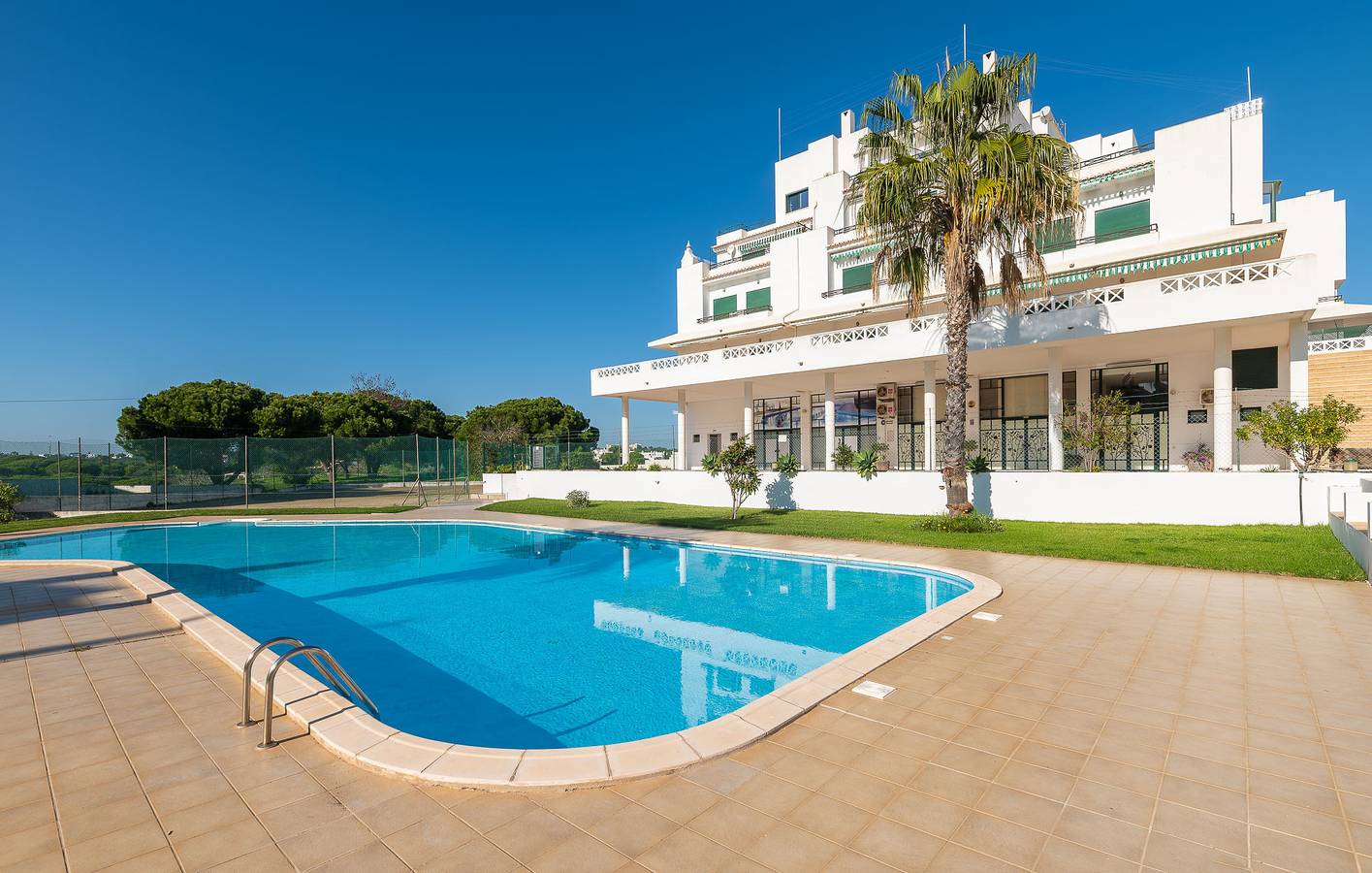 Apartment for 8 People in Olhos de Água, Faro District