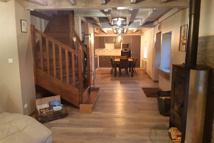 Apartamento entero, ✨ Entre Bois et Montagnes – Apartment with Nordic Hot Tub in Le Tholy, Región de Épinal