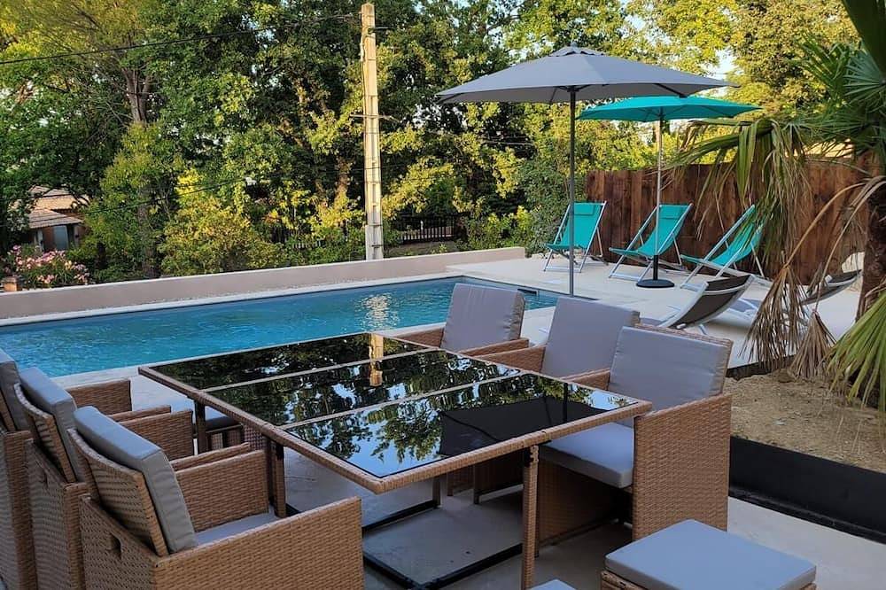 Villa Les Roches du Montélit, avec piscine idéale pour les familles,  120 m2 in Saint-Paul-Trois-Châteaux, Région de nyons