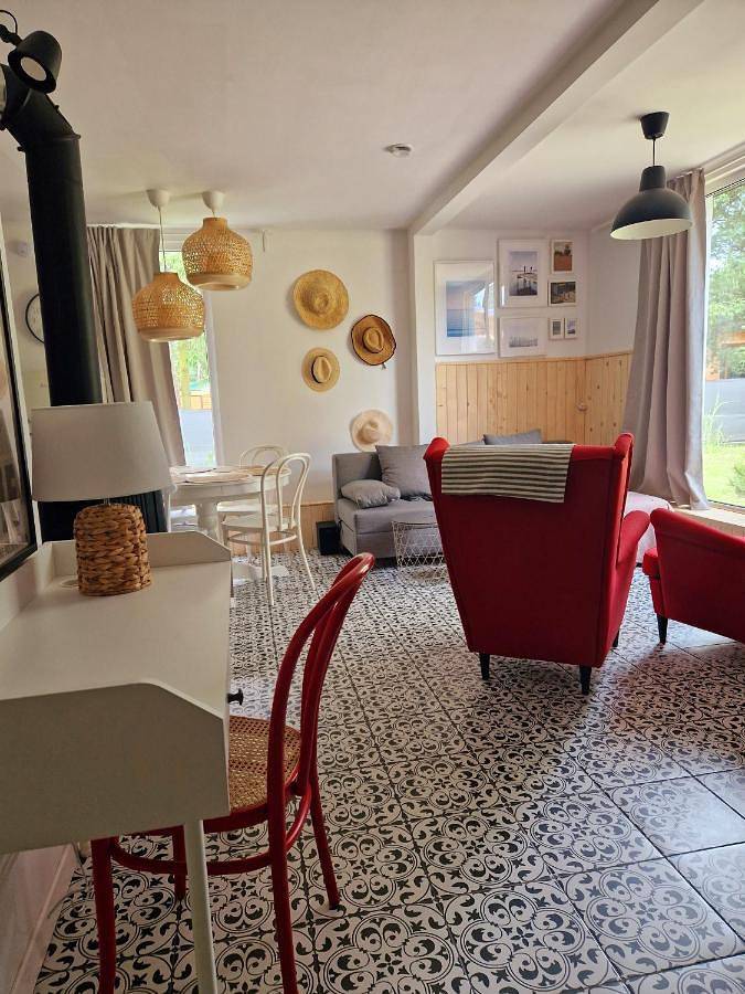 Two-Bedroom House in Jezioro Białe