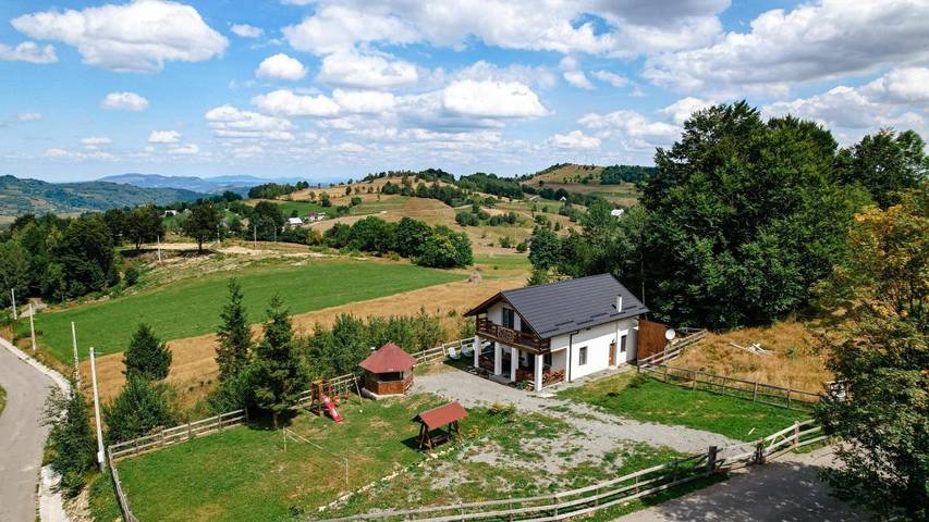 Dom dla 10 osób, z balkon i jacuzzi oraz ogród w Kluż-Napoka