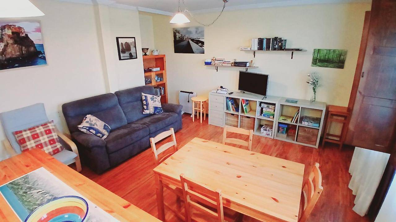 Apartamento entero, Two-Bedroom Apartment in Nueva de Llanes, Llanes