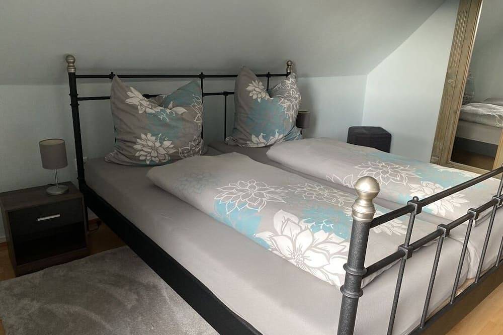 Ganze Wohnung, Gemütliche Ferienwohnung in der Nähe vom Dinopark Münchehagen in Rehburg-Loccum, Niedersachsen