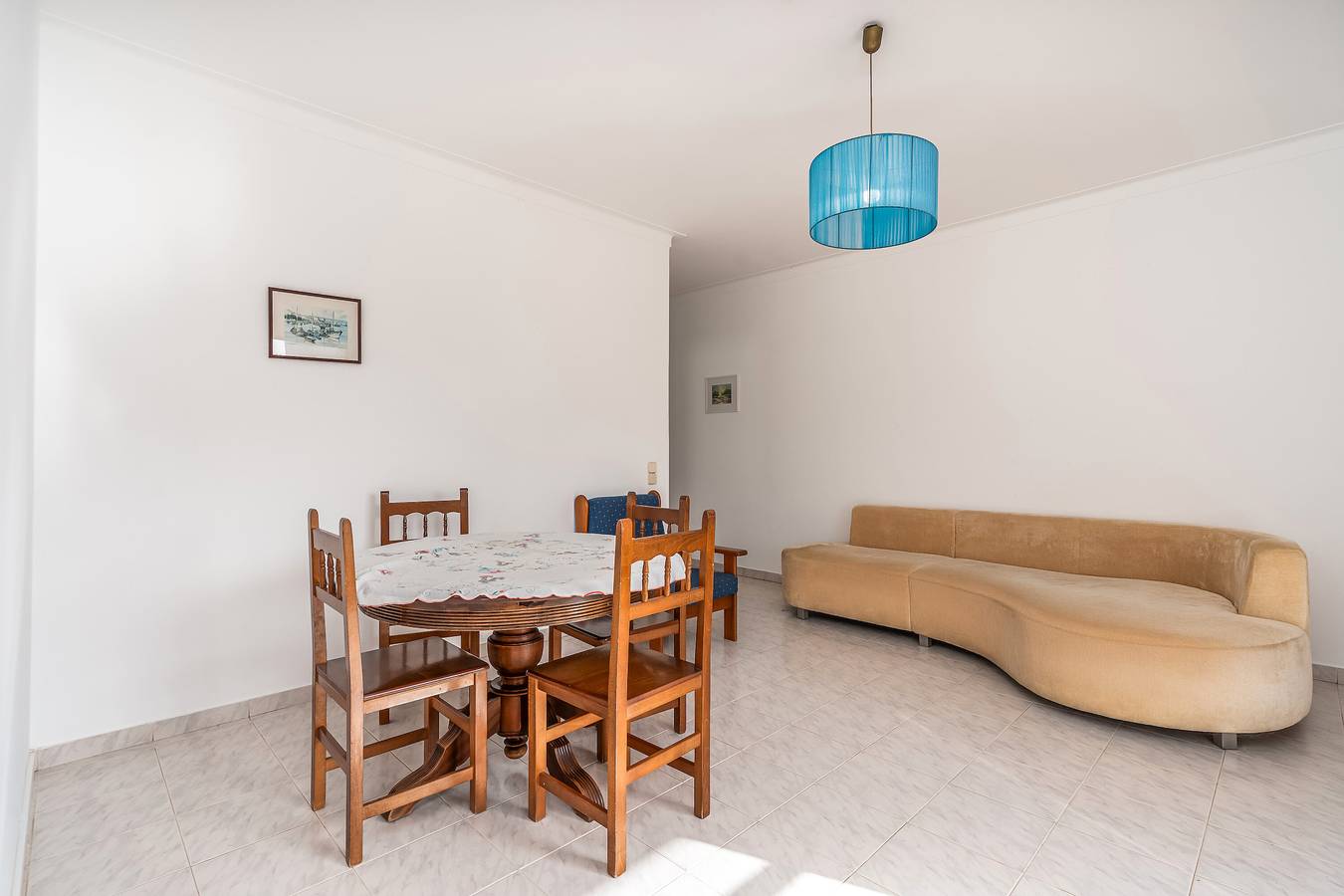 Apartamento inteiro, Apartamento 'Maralvor 001' com piscina partilhada, jardim partilhado e varanda in Alvor, Distrito de Faro