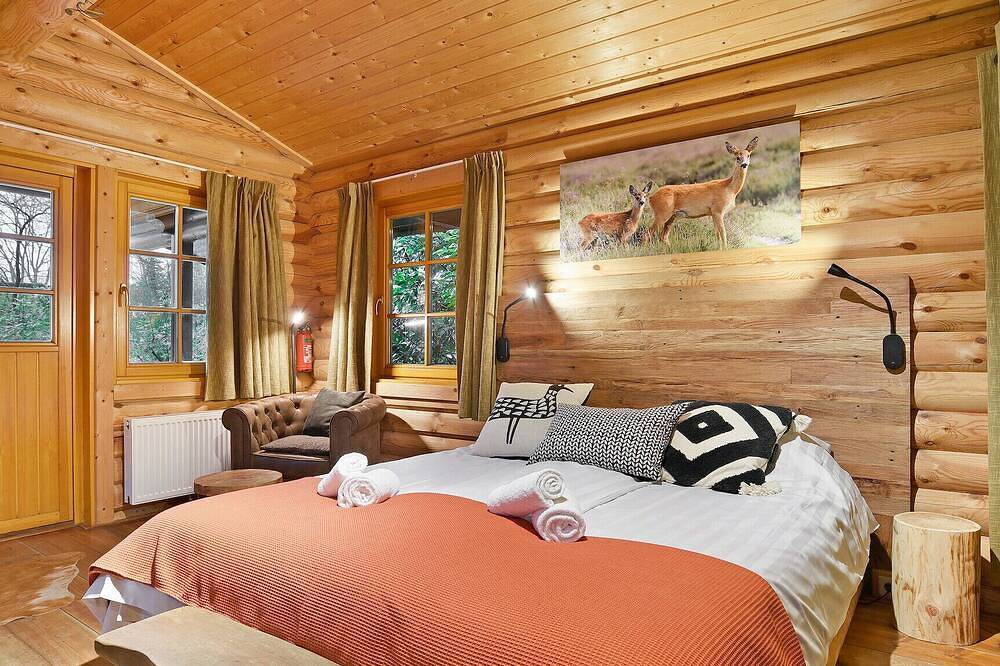 Detached log cabin for 2 people in Diessen, Nordbrabant