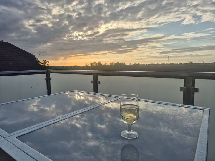 Ferienwohnung für 5 Personen, mit Balkon und Ausblick in Eilsum - 3