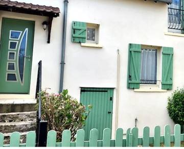 Gîte pour 6 personnes, avec jardin à Drocourt