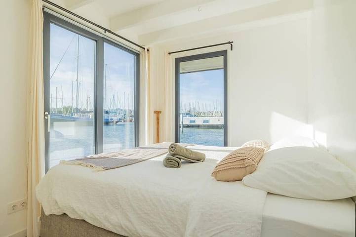 Fantastic Houseboat `Splendid` with Tender Kaag in Monnickendam, Markermeer