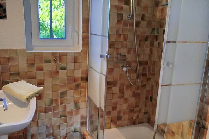 Gîte pour 2 personnes, avec jardin et terrasse à Joyeuse - 4