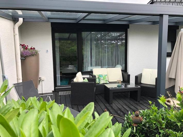 Ferienwohnung für 2 Personen, mit Balkon und Terrasse sowie Garten und Ausblick in Engelskirchen