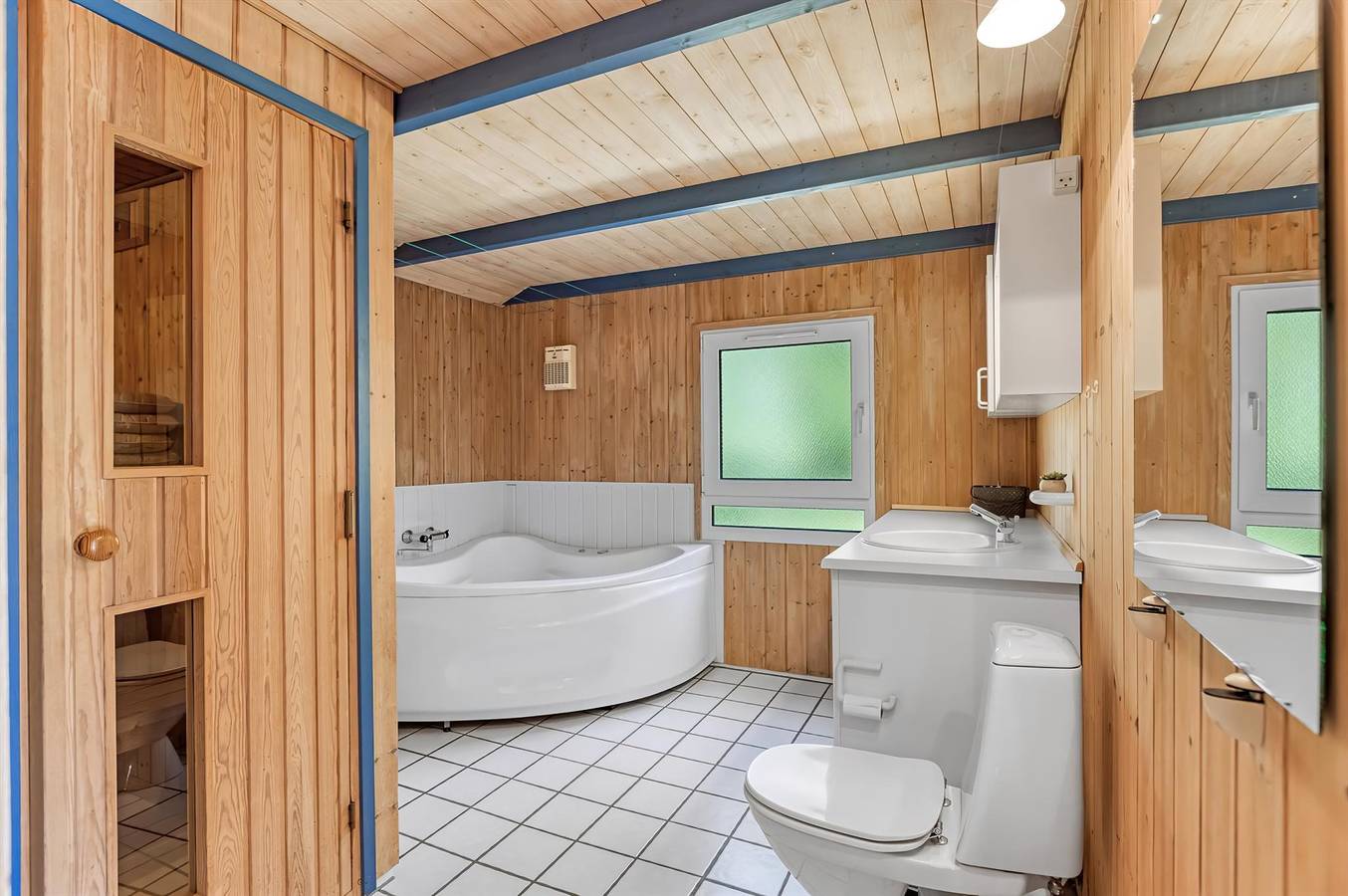 Stunning home in Ålbæk w/ Sauna, 3 Bedrooms and Wifi in Skiveren, Tannisbucht