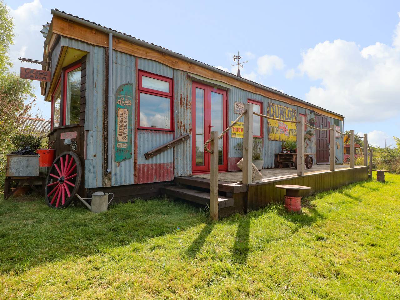 Log Cabin for 2 People in The Cotswolds, South West England