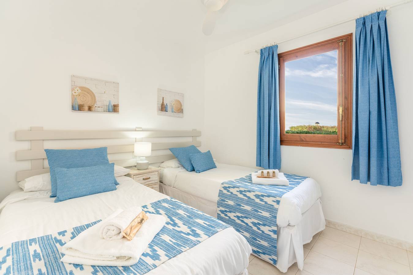 Mooi Vakantie Appartement "Apartamento Delfín 2" met Zwembad, Terras & Wifi, foto 13