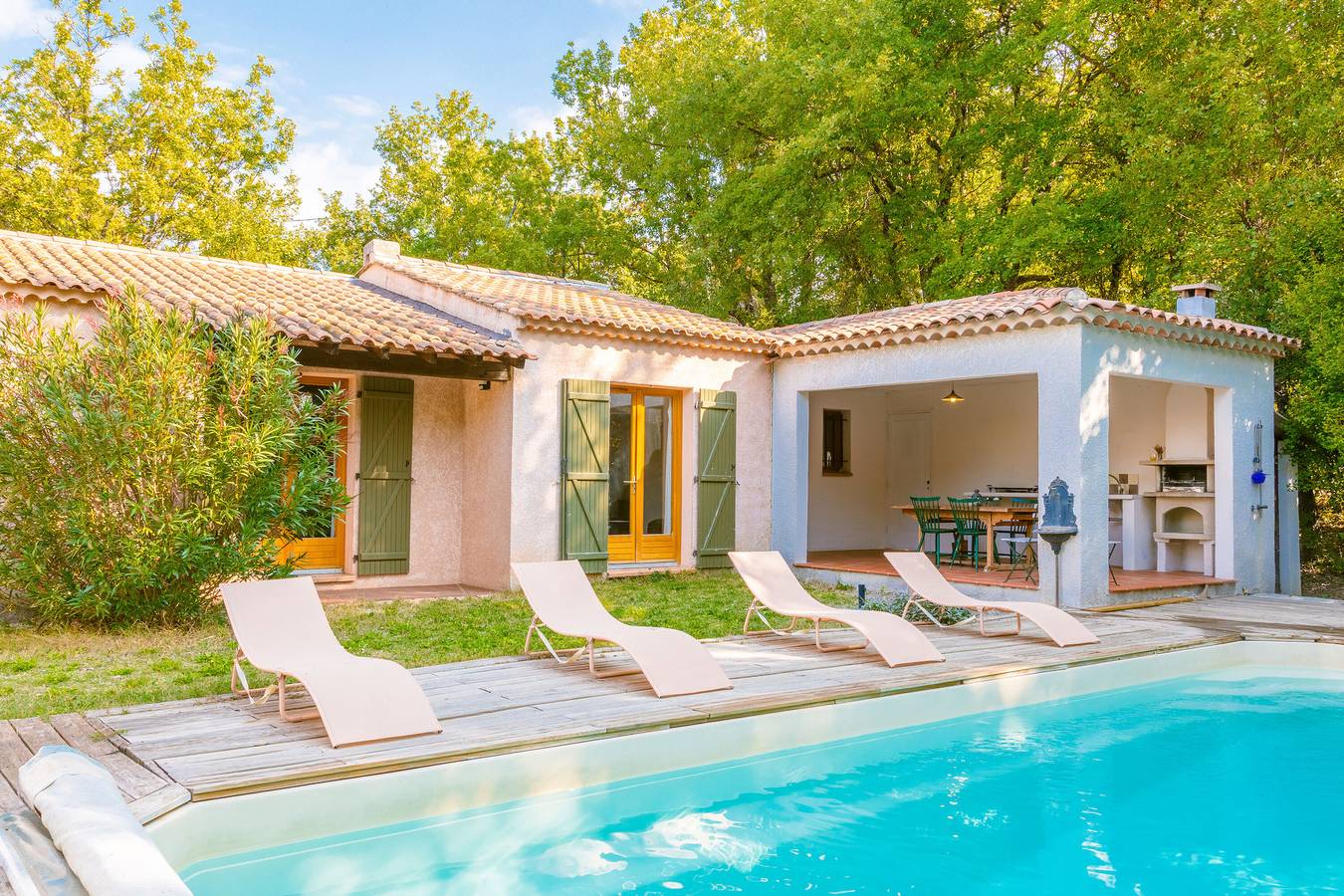 Villa « Bignone » avec piscine privée, terrasse privée et Wi-Fi in Régusse, Région de Brignoles