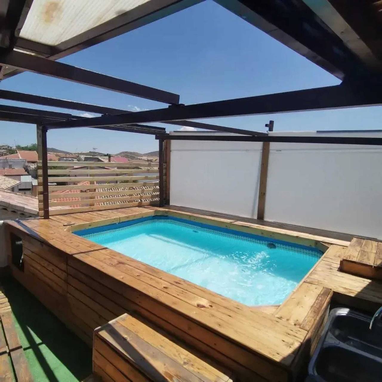 Villa moderna en Yebra con piscina privada in La Alcarria