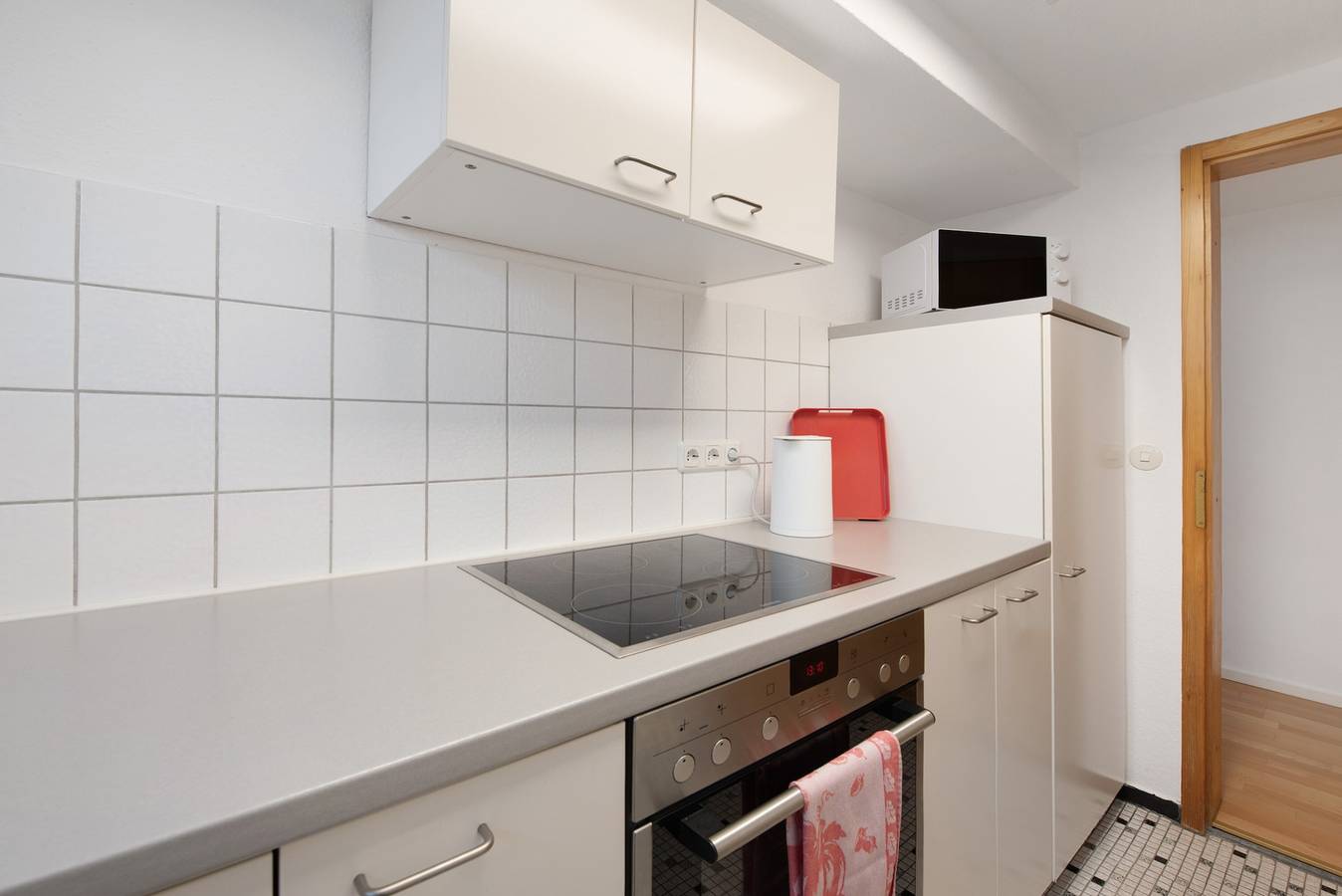 Bodensee Bungalow – Souterrainwoning met privéterras, gemeenschappelijke tuin en wifi, foto 15