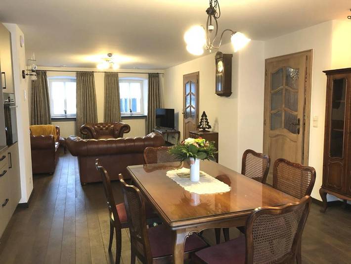 Gîte pour 6 personnes, avec jardin et sauna ainsi que vue et terrasse à Burg-Reuland - 3