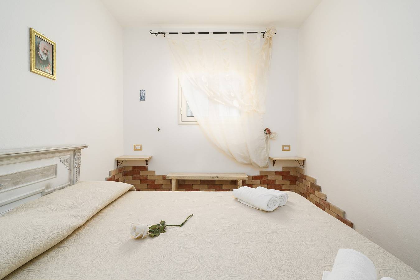 Ganze Wohnung, Ferienwohnung 'Le Lantane 2' mit Bergblick, Wlan und Klimaanlage in Irgoli, Barbagia