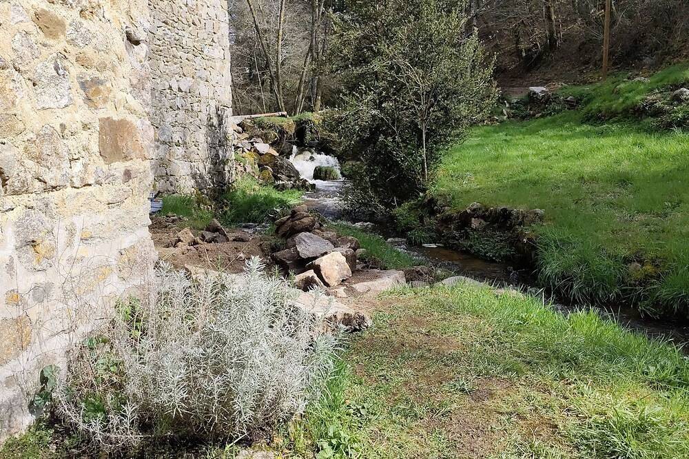 Gîte du moulin de Lavaugarde - Tout compris à proximité de Bourganeuf - 6 pers. in Thauron, Région de Guéret