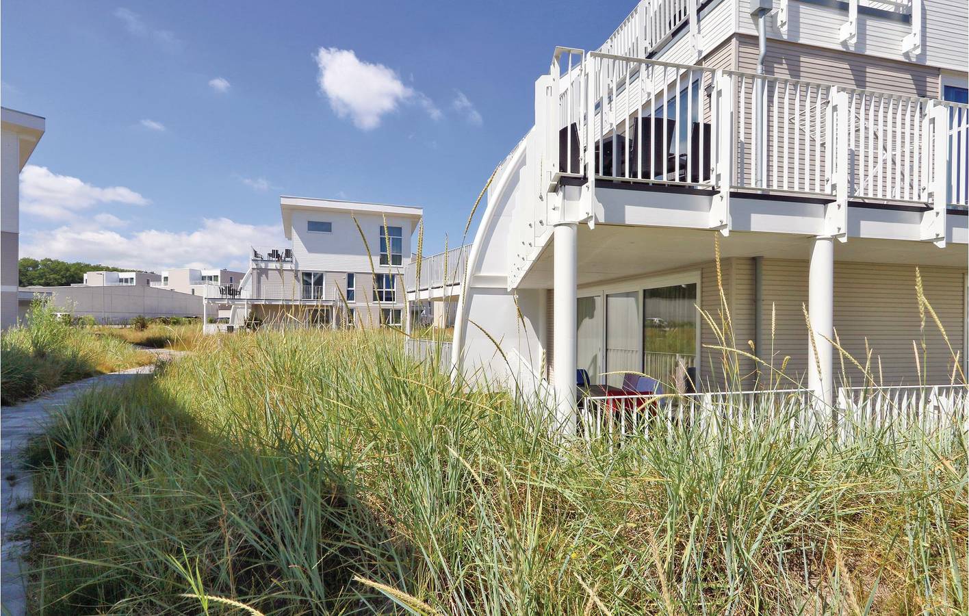 Ganze Ferienwohnung, Glückseligkeit am Strand: Charmante 77qm mit Terrasse & WiFi in Priwall, Lübeck