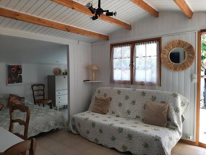 Gîte pour 3 personnes, avec terrasse ainsi que vue et jardin à Mormoiron - 3