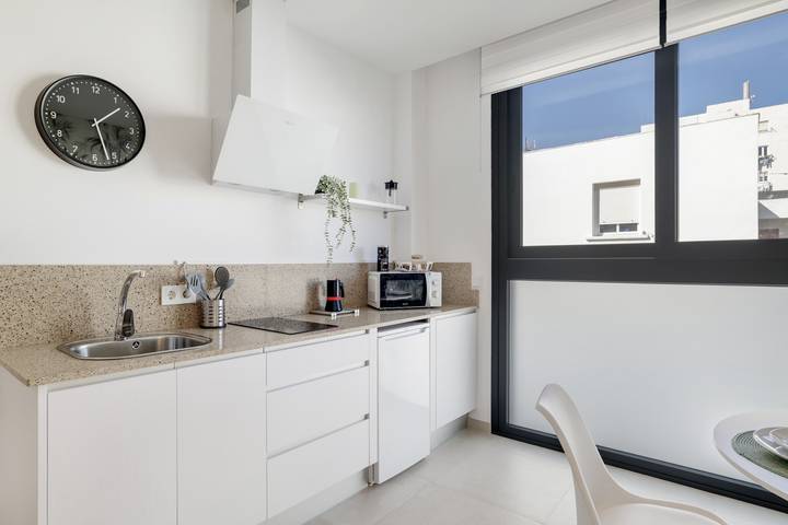 Comfortable "Bambú" Studio, Excellent Location—Perfect for Couples in Playa de Los Lances, Tarifa