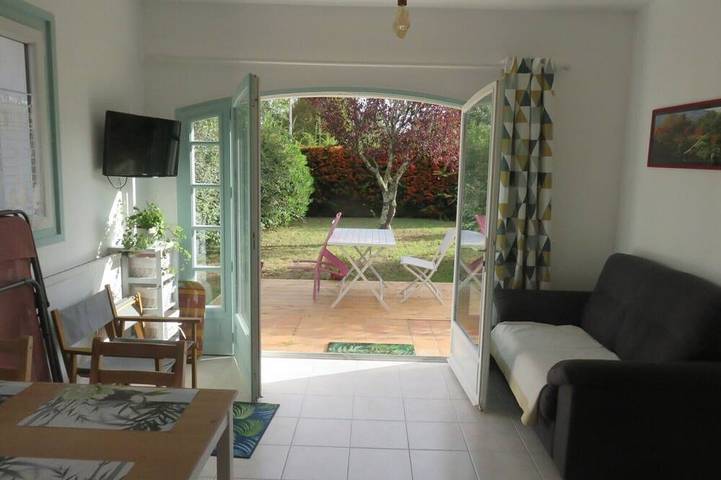 Location de vacances pour 4 personnes, avec Jardin à Arvert