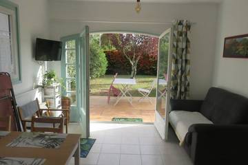 Gîte pour 4 personnes, avec jardin à Arvert