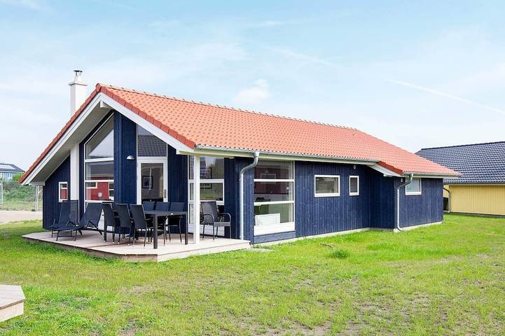 Ferienhaus für 8 Personen, mit Sauna und Whirlpool sowie Terrasse, mit Haustier