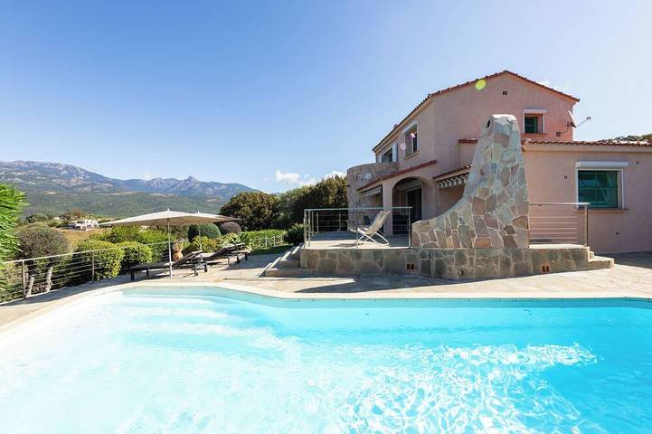 Villa pour 6 personnes, avec jardin à Figari
