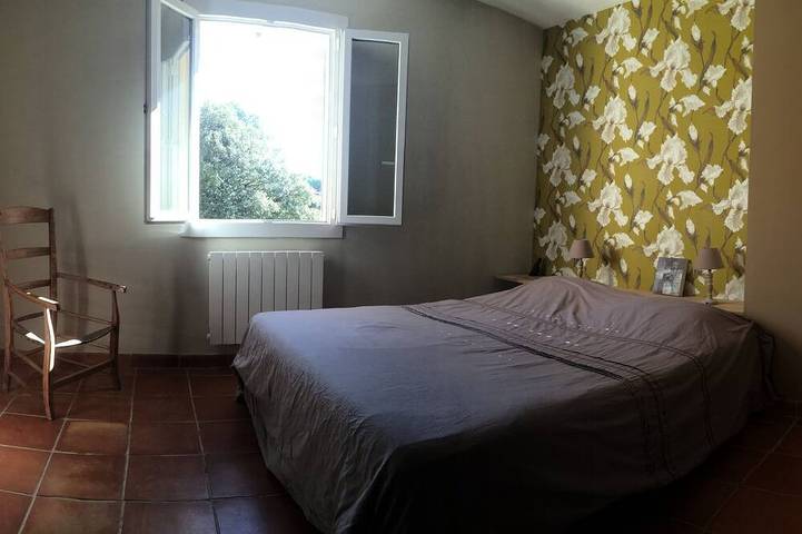 Location de vacances pour 6 personnes, avec jardin à Jouques - 3