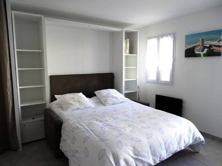 Gîte pour 2 personnes, avec piscine et balcon à La Flotte - 3