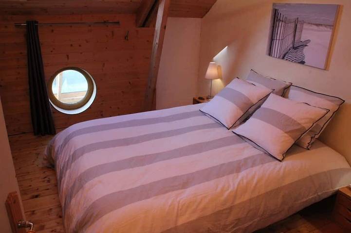 Location de vacances pour 8 personnes, avec jardin dans Mesnil-Roc'h - 2