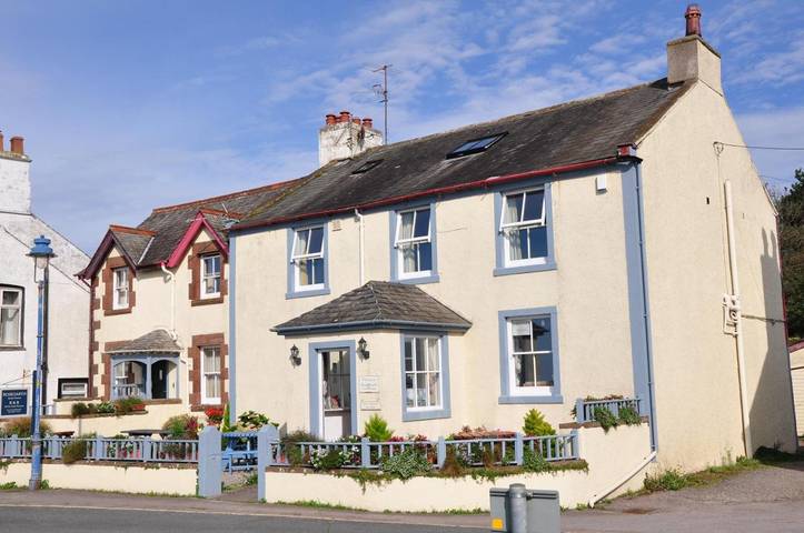 Holiday rental, with Terrace and Garden as well as View in Ravenglass
