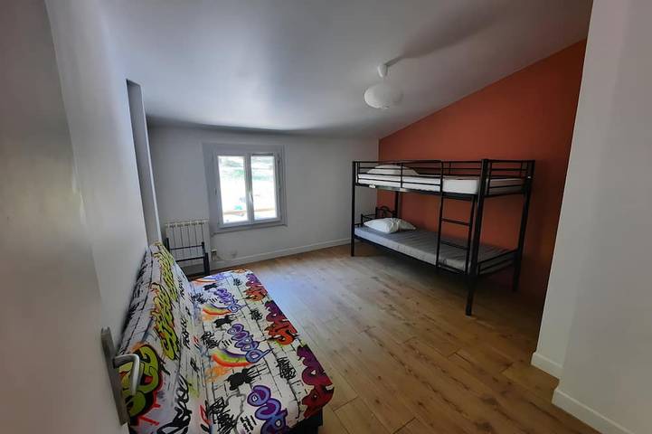 Location de vacances pour 6 personnes, avec jardin et piscine à Dauphin (homonymie) - 3