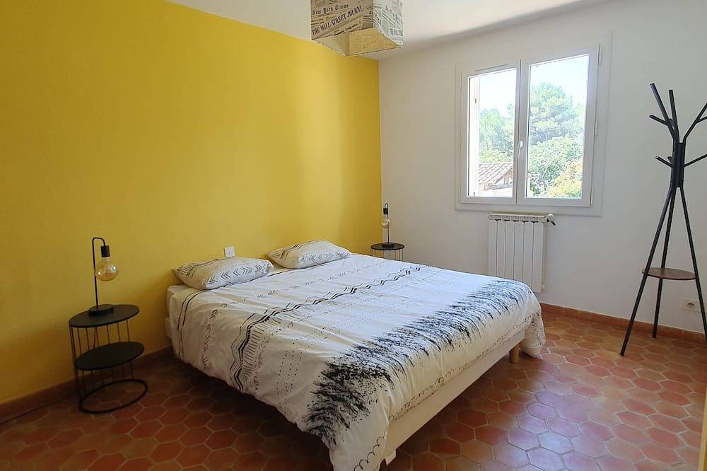 Hermosa villa provenzal. ¡Ideal para reuniones familiares o amistosas! in Saint-Cannat, Region de Aix-en-Provence