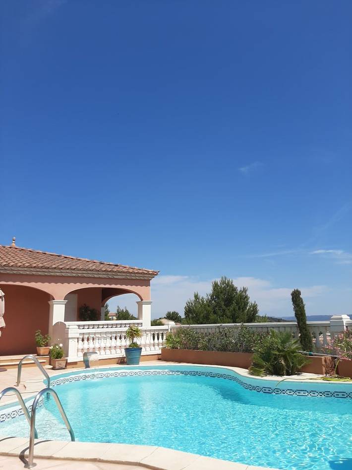 Gîte pour 2 personnes, avec terrasse et piscine à Beaucaire - 3