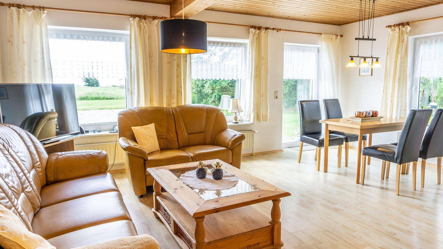 Ganze Wohnung, Ferienwohnung auf dem Ferienhof Nickelswarft 1 in Poppenbüll für 2-4 Personen in Poppenbüll, Eiderstedt