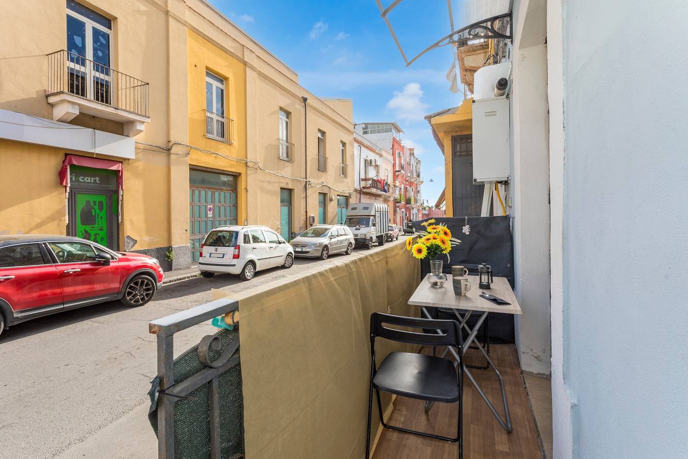 Entire apartment, Apartment 'Causunara's Grazia' with Balcony, Wi-Fi and Air Conditioning in Catania, Catania Province