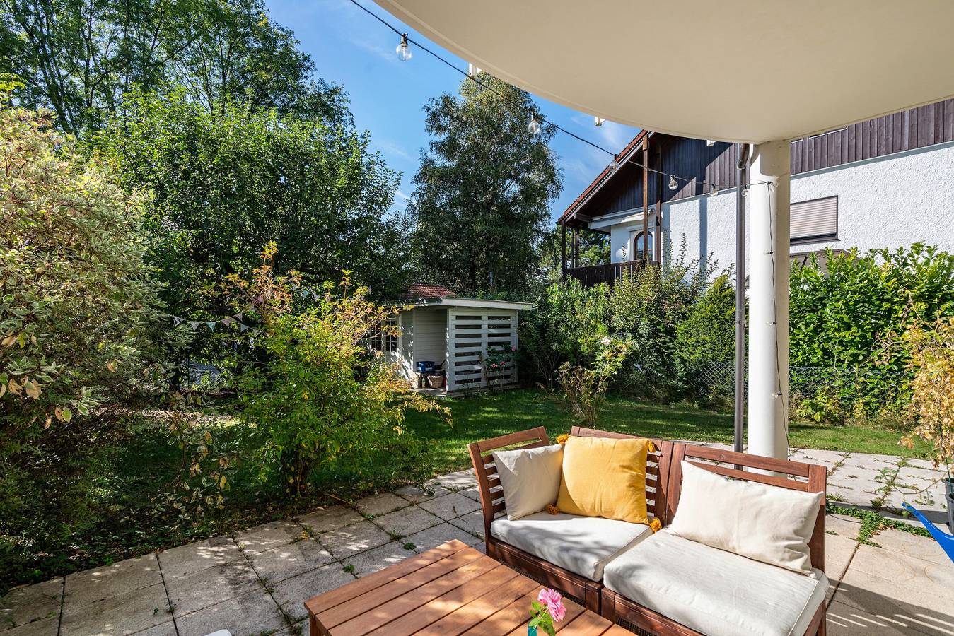 Ganze Wohnung, Ferienwohnung 'Sam's Homestay' mit Terrasse, Garten und Wlan in Gröbenzell, Oberbayern