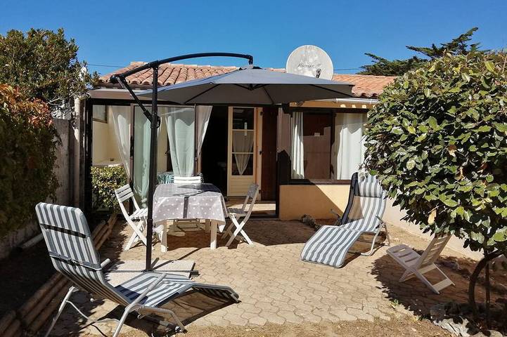 Gîte pour 4 personnes, avec jardin dans La Petite Plage Saint Georges D Oleron