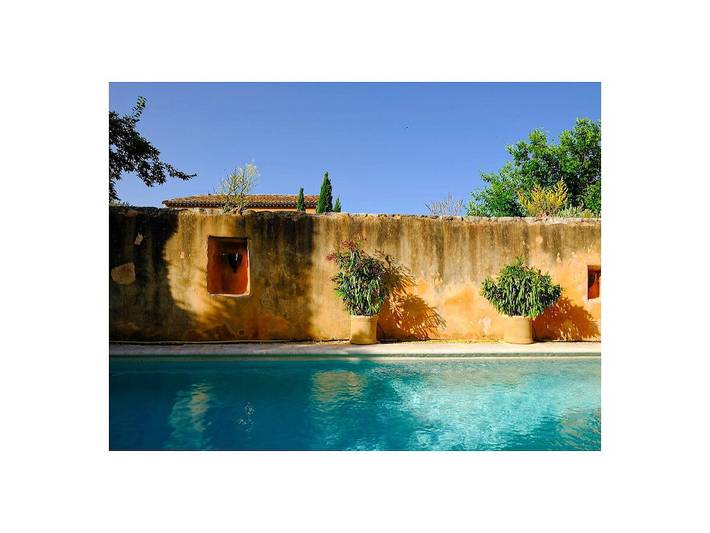 Casa de vacaciones en Rustrel con piscina. in Rustrel, Parque natural regional del Luberon