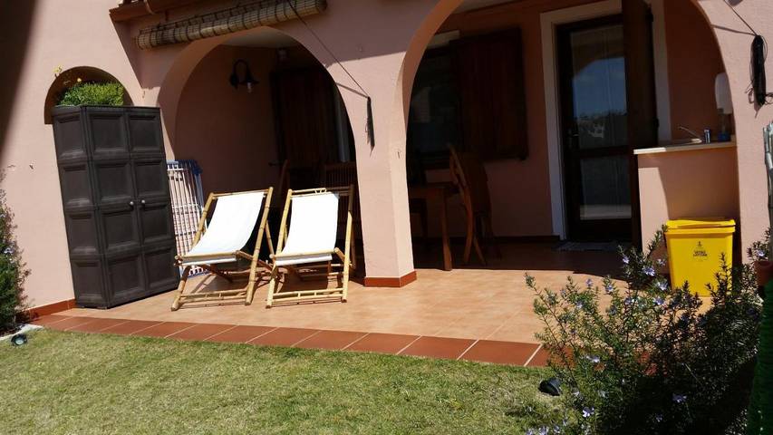 Villa pour 4 personnes, avec jardin ainsi que vue et piscine, adapté aux familles dans Eden Rock - 4