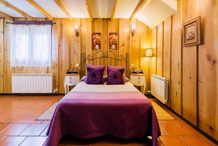 Casa rural con piscina para 6 personas, con Balcón y Terraza además de Jardín y Piscina en Eo-Navia