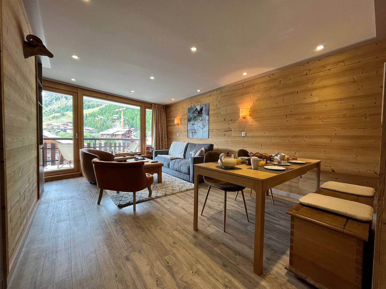 Apartamento entero, Apartamento moderno con balcón, Wifi y cocina equipada in Val-d'Isère, Macizo del Ruitor