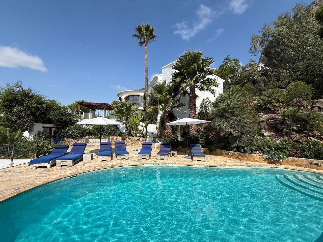 Villa 'Caroix' with Sea View, Wi-Fi and Air Conditioning in Jávea, Costa Blanca