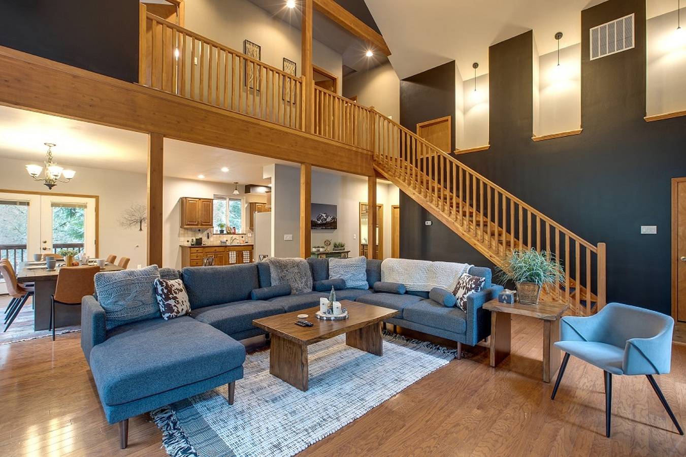 Glacier Springs Cabin 20 – An Elegant Country Home in Mount Baker-Snoqualmie National Forest