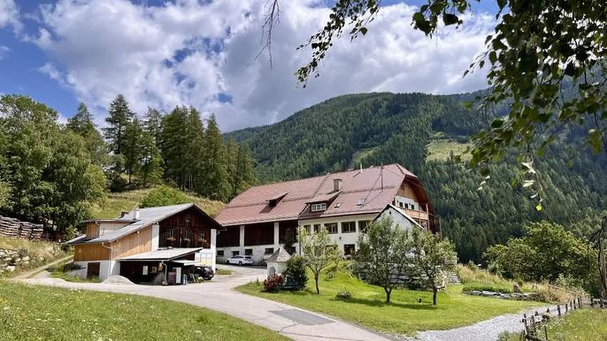 Bauernhof für 5 Personen, mit Balkon und Sauna sowie Garten